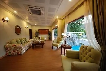 Hotel Devamli *