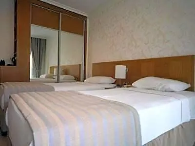 Devamli Hotel İçmeler