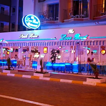 Hotel Devamli *