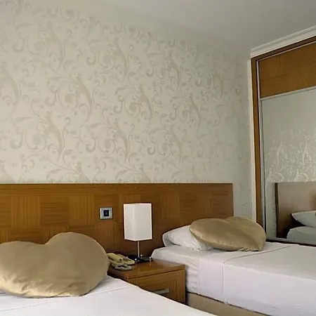 Devamli Hotel